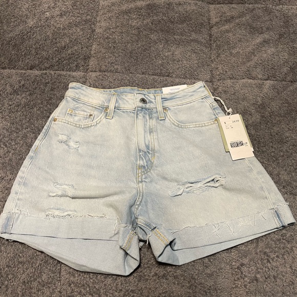 Denim “mom” shorts - Picture 1 of 2